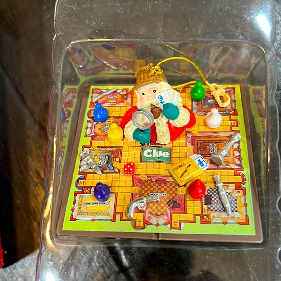 CLUE GAME Enesco RARE  ornament “GOTTA HAVE A CLUE” - Picture 1 of 6